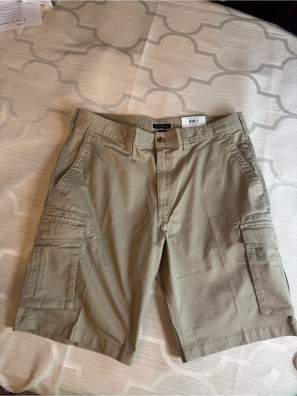 Club Room Men's Khaki Cargo Shorts - Olive/Tan